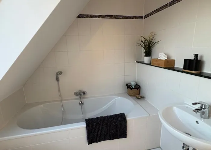 Sonnige Mit Seeblick